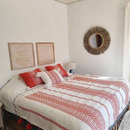 Bed and Breakfast Casa Louisa à Serralongue Extérieur photo